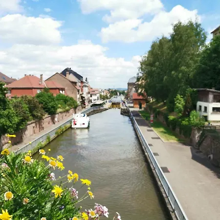 Maison Bleue Apartment